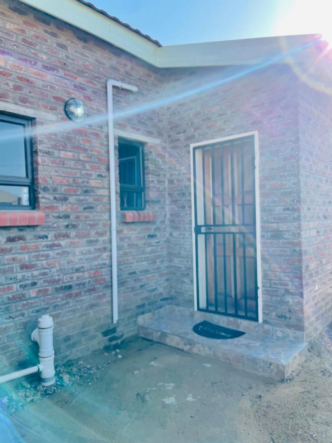Moh Ville Guest House Maseru Esterno foto