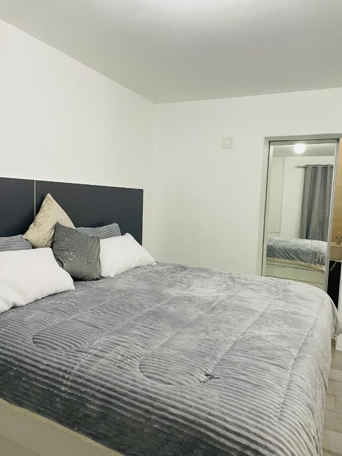 Moh Ville Guest House Maseru Esterno foto