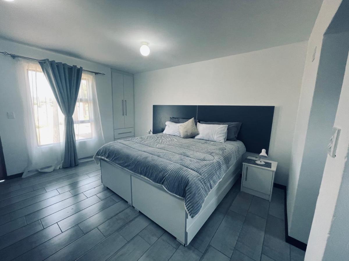 Moh Ville Guest House Maseru Esterno foto
